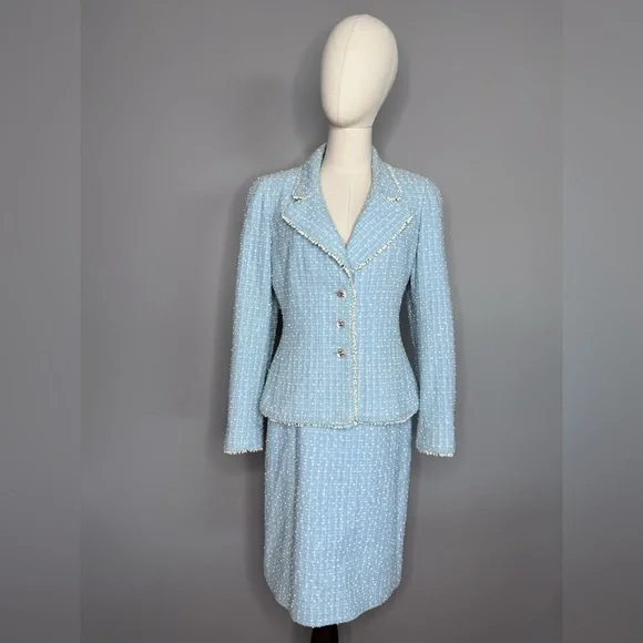 Chanel 1997 Blue White  Princess Diana Tweed Suit. - Picture 11 of 16
